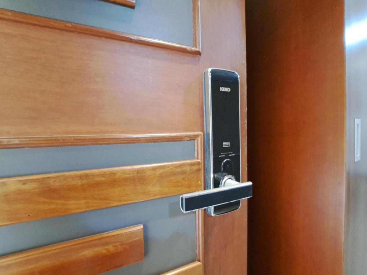Dewi Uma House Hotel Denpasar Eksteriør billede
